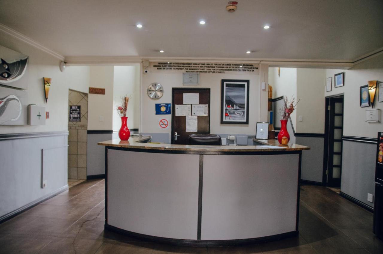 בוקסבורג Towers Lodge מראה חיצוני תמונה